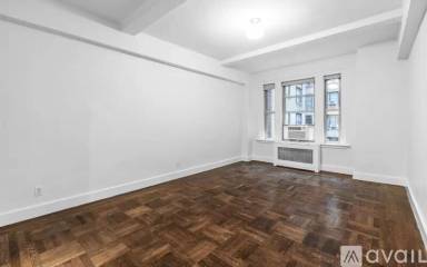 Main picture of 20 Fifth Avenue Apartments