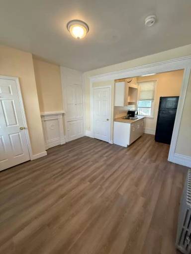 Main picture of 16 Varney St