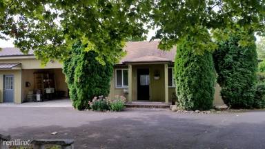 Main picture of 2900 E Crestview Dr
