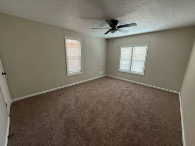 Main picture of 853 E Grand Blvd
