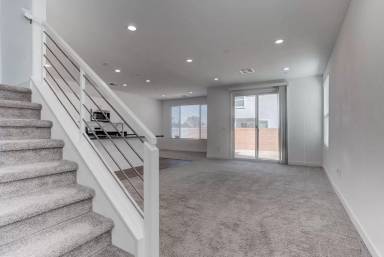 Main picture of 70 Harrison Rose Ct