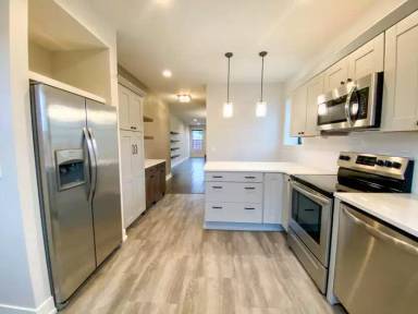 Main picture of 149 E Main Ave