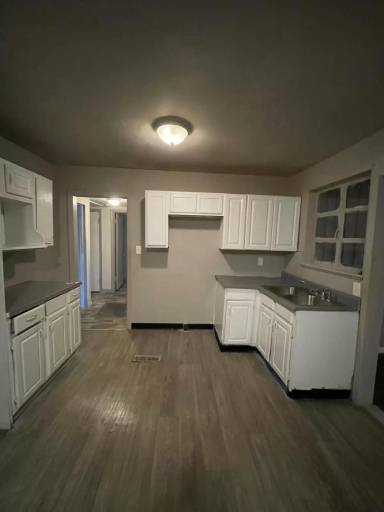Main picture of 541 25th St SW