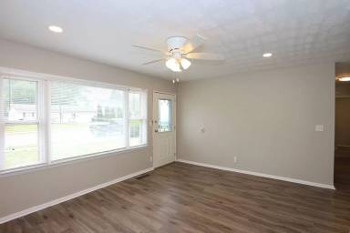 Main picture of 1312 Beck Ln