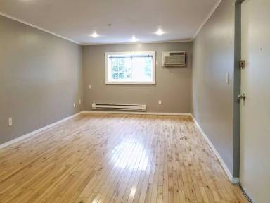 Main picture of 21 Central Ave