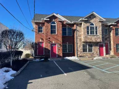 Main picture of 43 Schuyler Ave