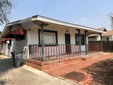 Main picture of 703 W Limited Ave