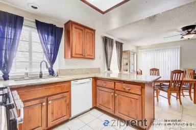 Main picture of 15388 Paseo Carmel