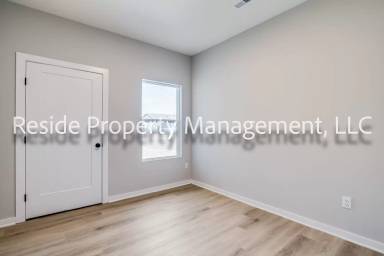 Main picture of 5439 N Briskbay Ct