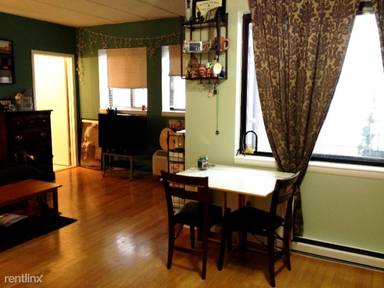 Main picture of 463 1st St