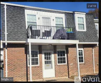 Main picture of 219 Washington Pl