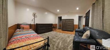 Main picture of 2252 Holliston Ave