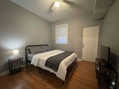 Main picture of 1015 Edmondson Ave