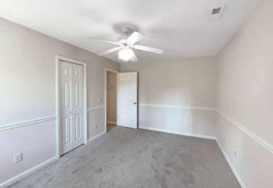Main picture of 27 Pine Croft Rd
