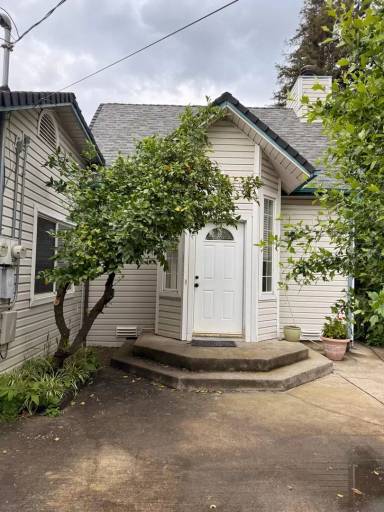 Main picture of 5511 San Francisco Blvd