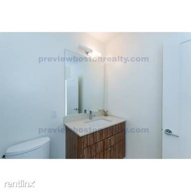 Main picture of 250 Meridian St