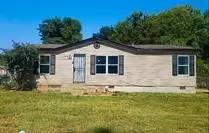 Main picture of 2938 Lake Park Rd
