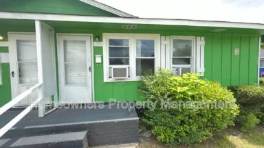 Main picture of 416 Lake Ave