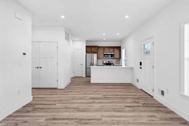 Main picture of 3407 Carman Rd