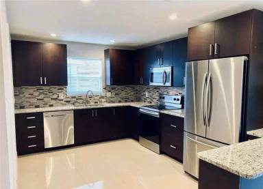 Main picture of 22592 Lombard Ave
