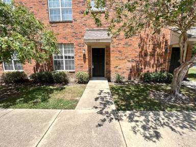 Main picture of University View Condominiums