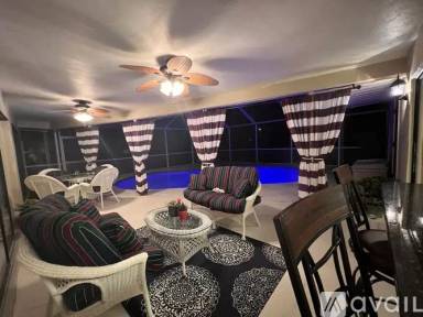 Main picture of 527 SE 20th Pl