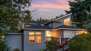Main picture of 7766 SW Bayberry Dr
