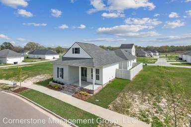 Main picture of 7627 McMahon Dr