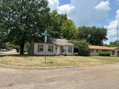 Main picture of 4101 Magnolia St