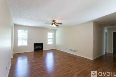 Main picture of 14075 Haywood Dr