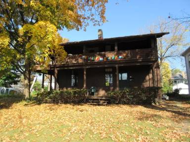 Main picture of 42 E Norwich Ave