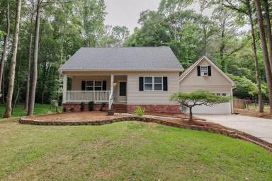 Main picture of 415 Providence Rd