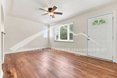 Main picture of 3630 Teller St