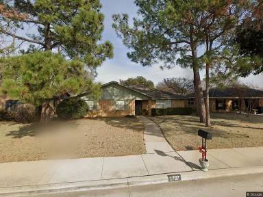 Main picture of 1707 Chisolm Trl