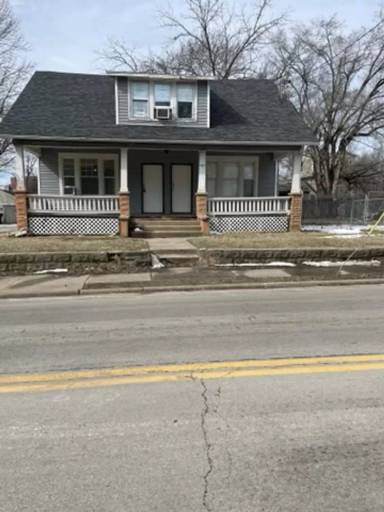 Main picture of 1465 N Grant Ave