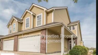 Main picture of 938 N Fieldstone Dr