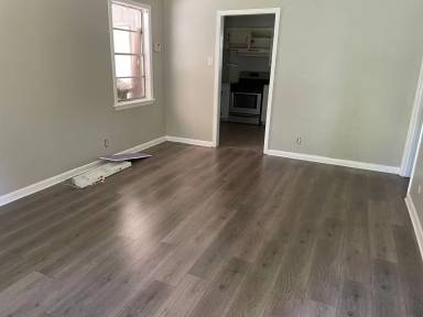 Main picture of 2606 Lola Ln