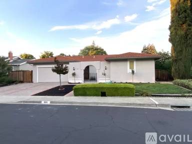Main picture of 666 Sitka Dr