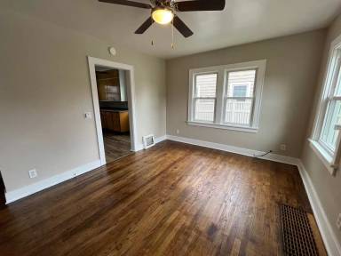 Main picture of 2331 4th St