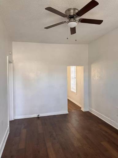 Main picture of 411 N Hackberry St