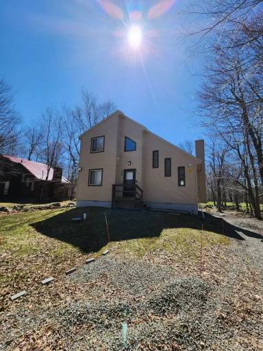 Main picture of 1872 Beverly Ct