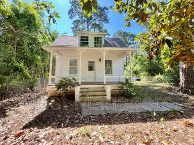 Main picture of 146 Brewster Hussey Ln