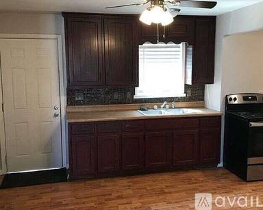 Main picture of 2703 Fred St