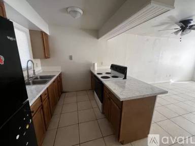 Main picture of 707 SW 68th Ter
