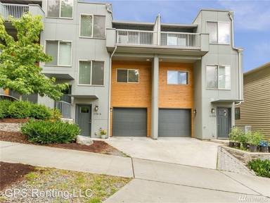 Main picture of 3016 NE 140th St