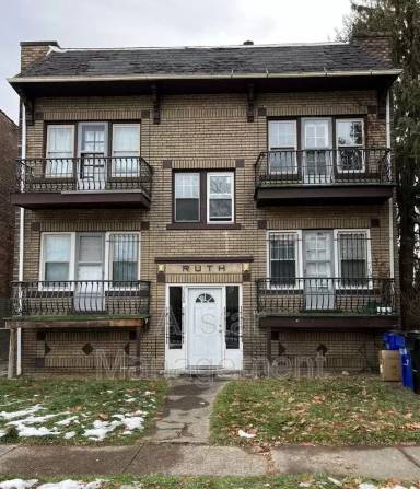 Main picture of 3628 E 142nd St