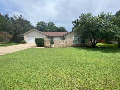 Main picture of 2402 Orleans Dr