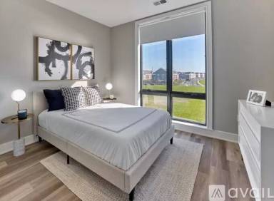 Main picture of 2 Flagship St