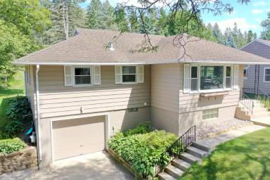 Main picture of 1452 13th Ave NW