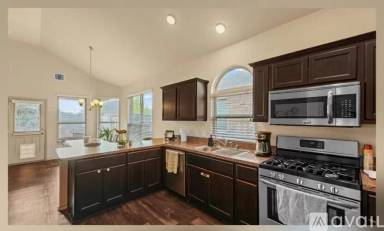 Main picture of 5210 Isabella Lilac Ln
